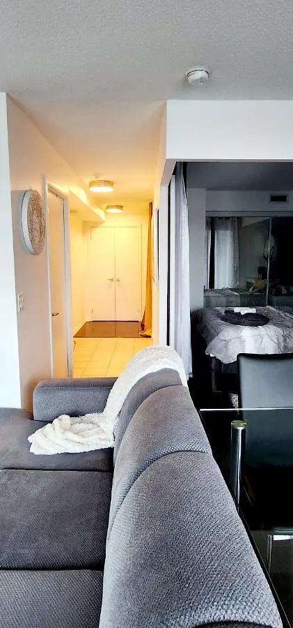 Lakefront Living Downtown Toronto - Free Parking, Gym, Indoor Pool Apartamento